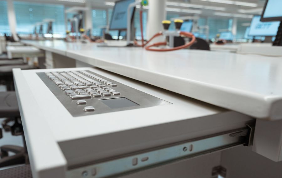 GETT GROUP use-cases: stainless steel keyboards